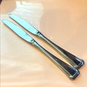 2 Oneida Maestro-st.leger knives